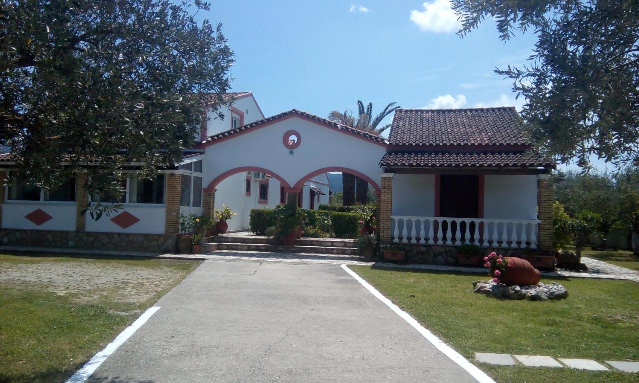 Villa Yannis 1 Roda  Buitenkant foto