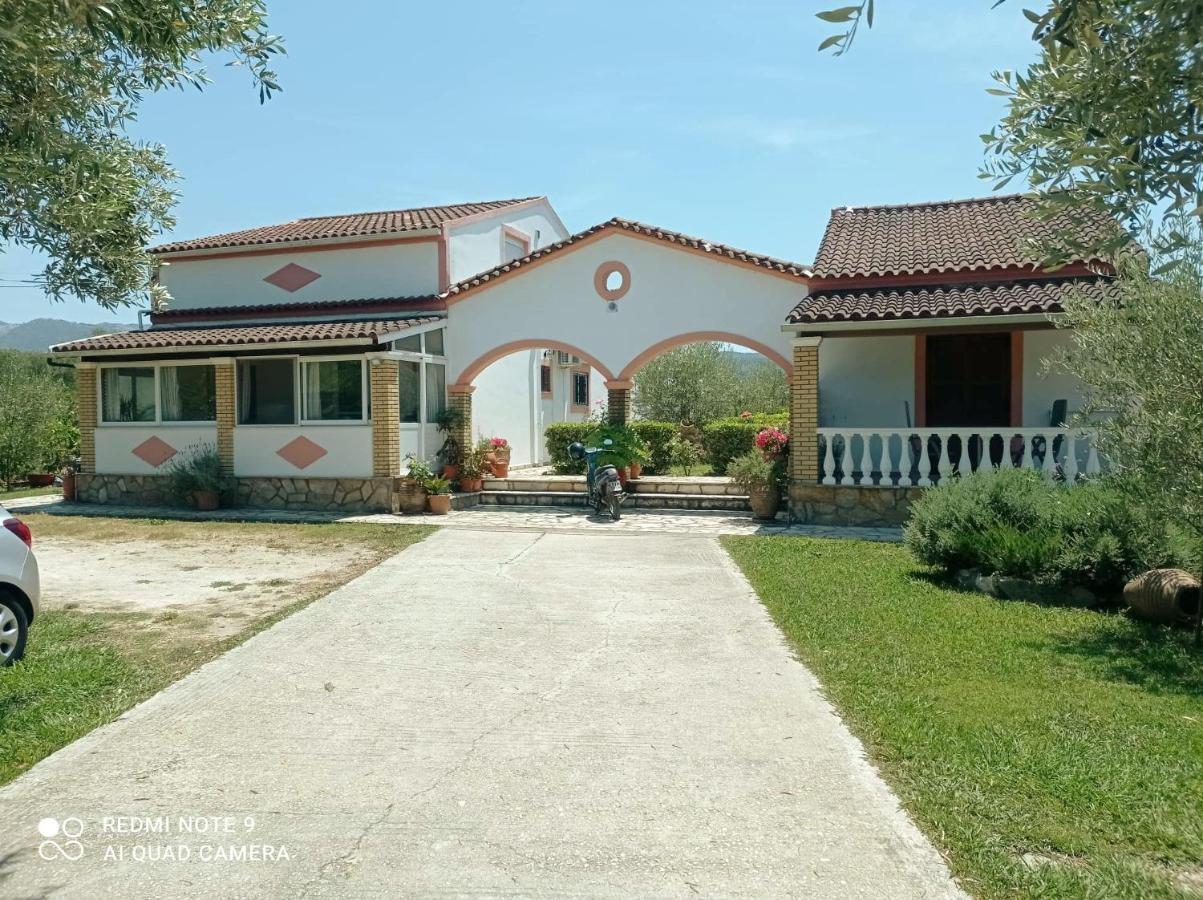 Villa Yannis 1 Roda  Buitenkant foto