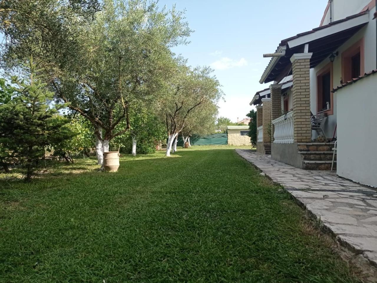 Villa Yannis 1 Roda  Buitenkant foto
